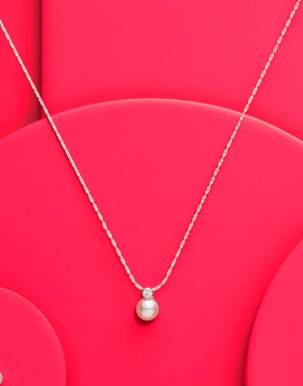 Pearl Necklace Cies