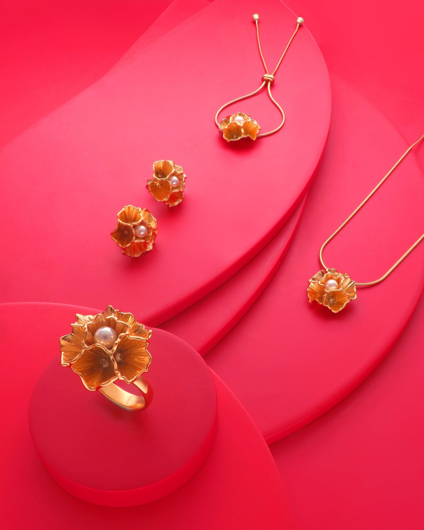 Pearl Earrings Clavelina