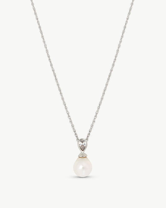 Silver Pearl Necklace Selene