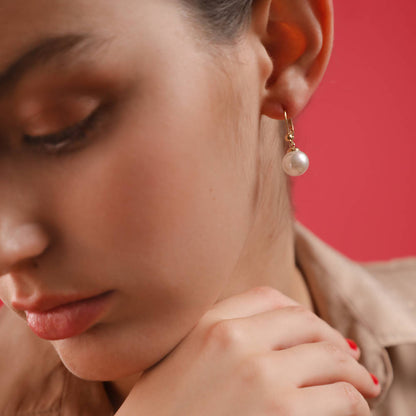 Golden Hoop and Pearl Earrings Nuada