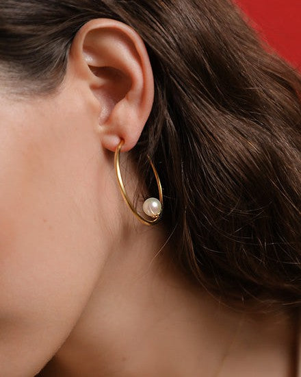 Pearl Golden Hoop Earring Alba