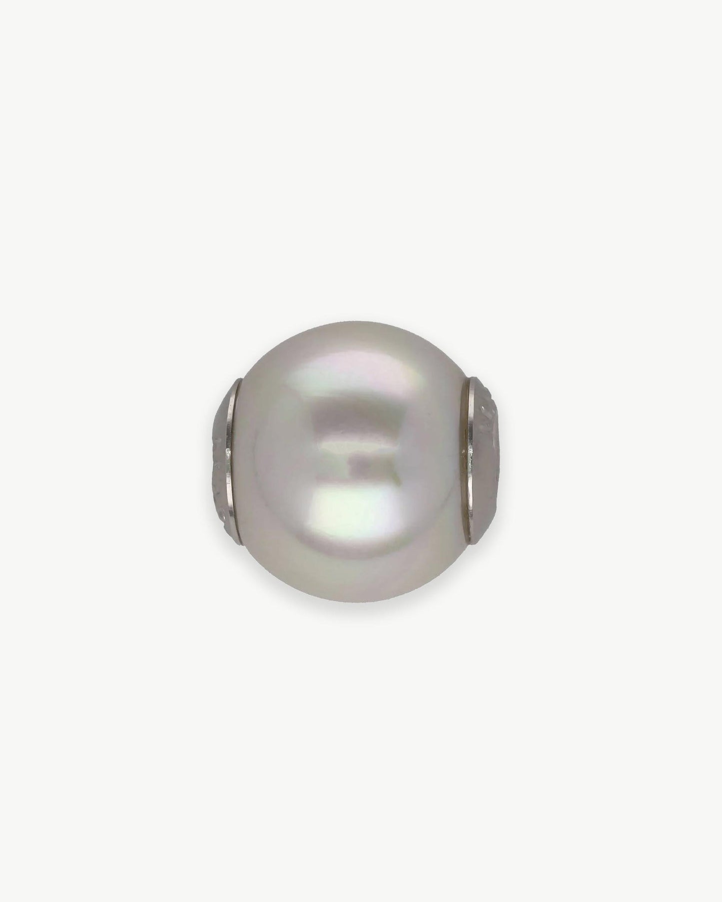 Pearl Charm 14mm Zindis