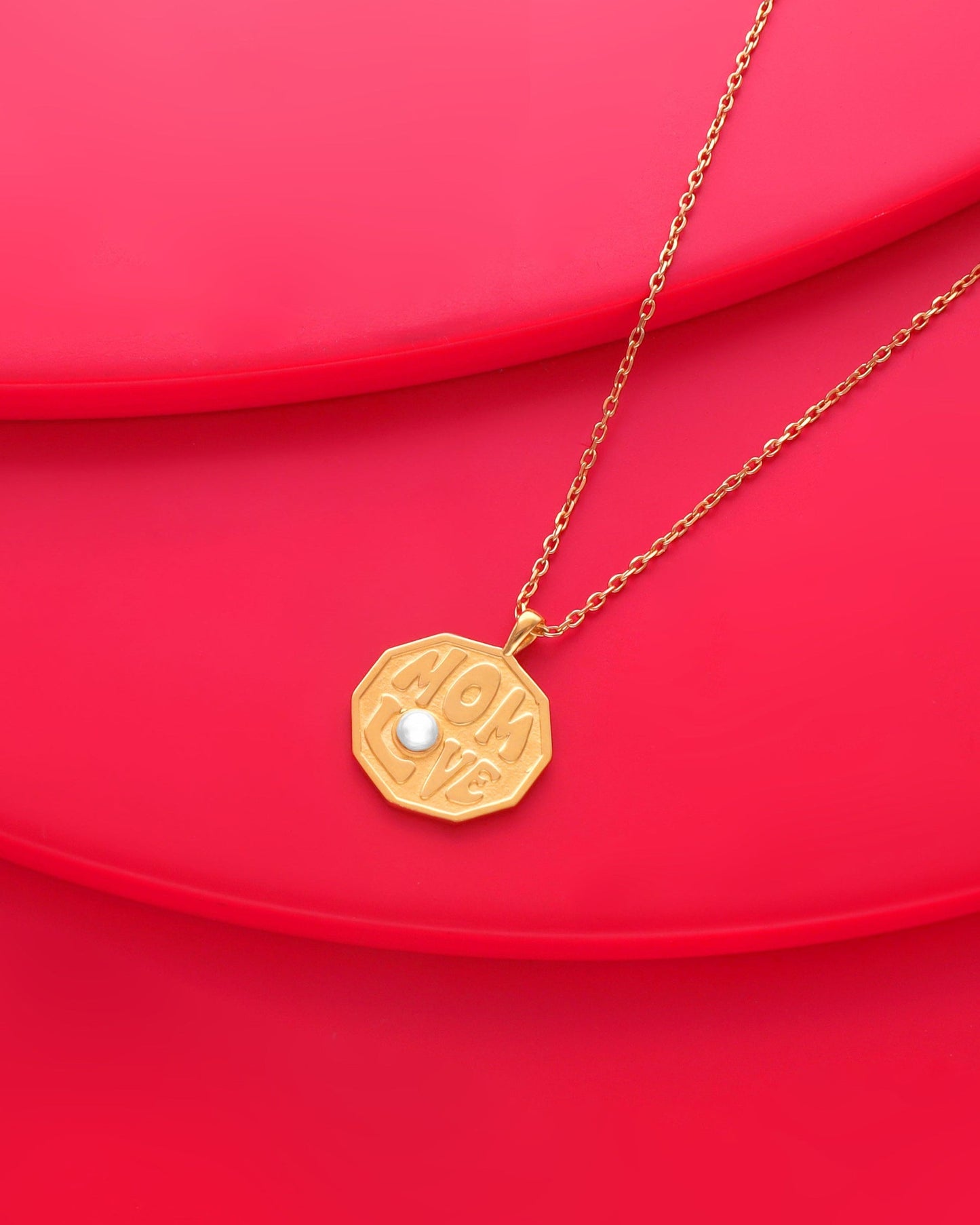 Medallion Necklace Mom Love