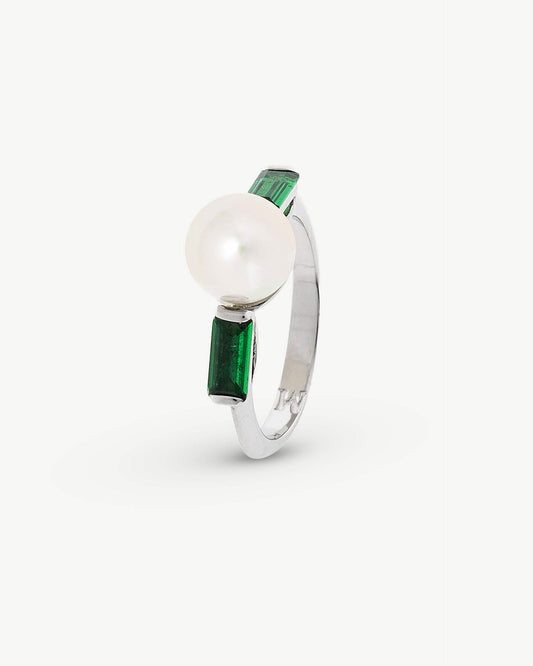 Emerald Green Zirconia Ring Selene