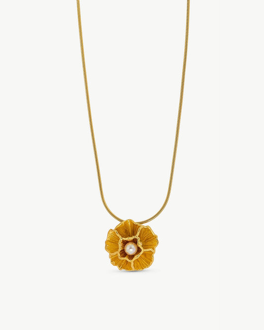 Golden Flower Necklace Clavelina