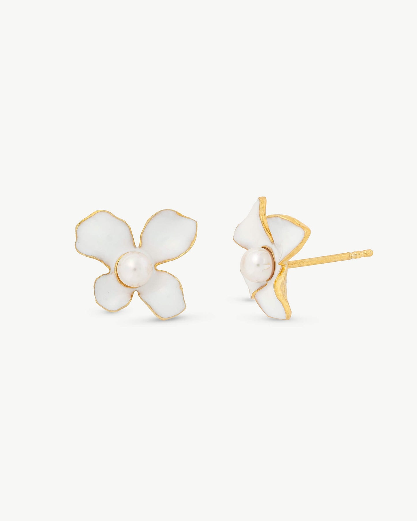 4mm White Pearl Earrings Flowers