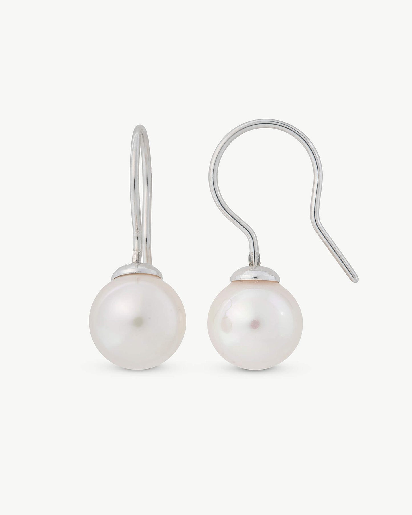 Short Silver Earrings with Pearl Nuada