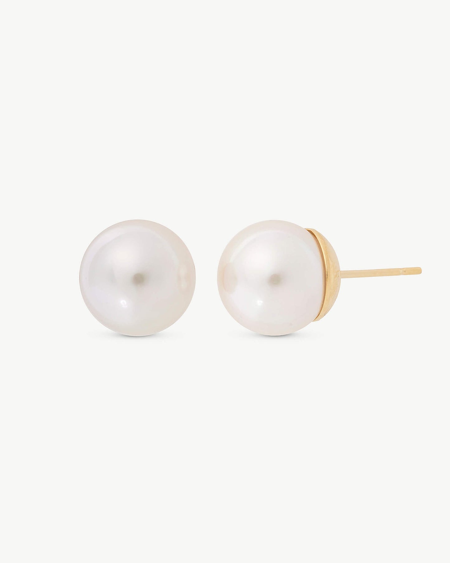 Golden Pearl Earrings 9mm Lyra