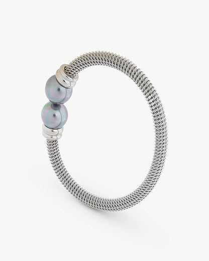 Two Gray Pearls Bracelet Tender